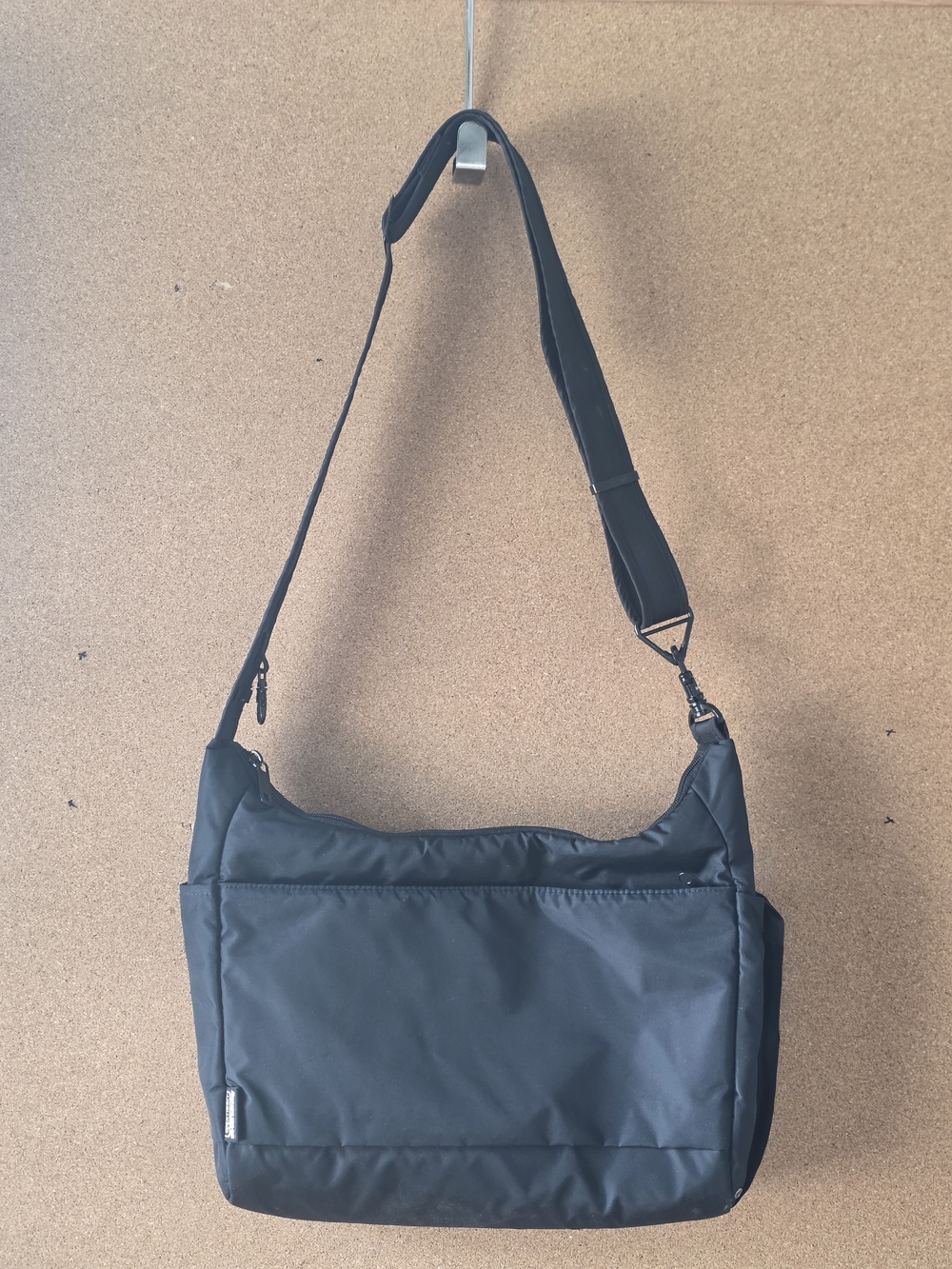 Pacsafe Black Anti‑Theft Crossbody Shoulder Bag  14x11, Adjustable Strap Travel